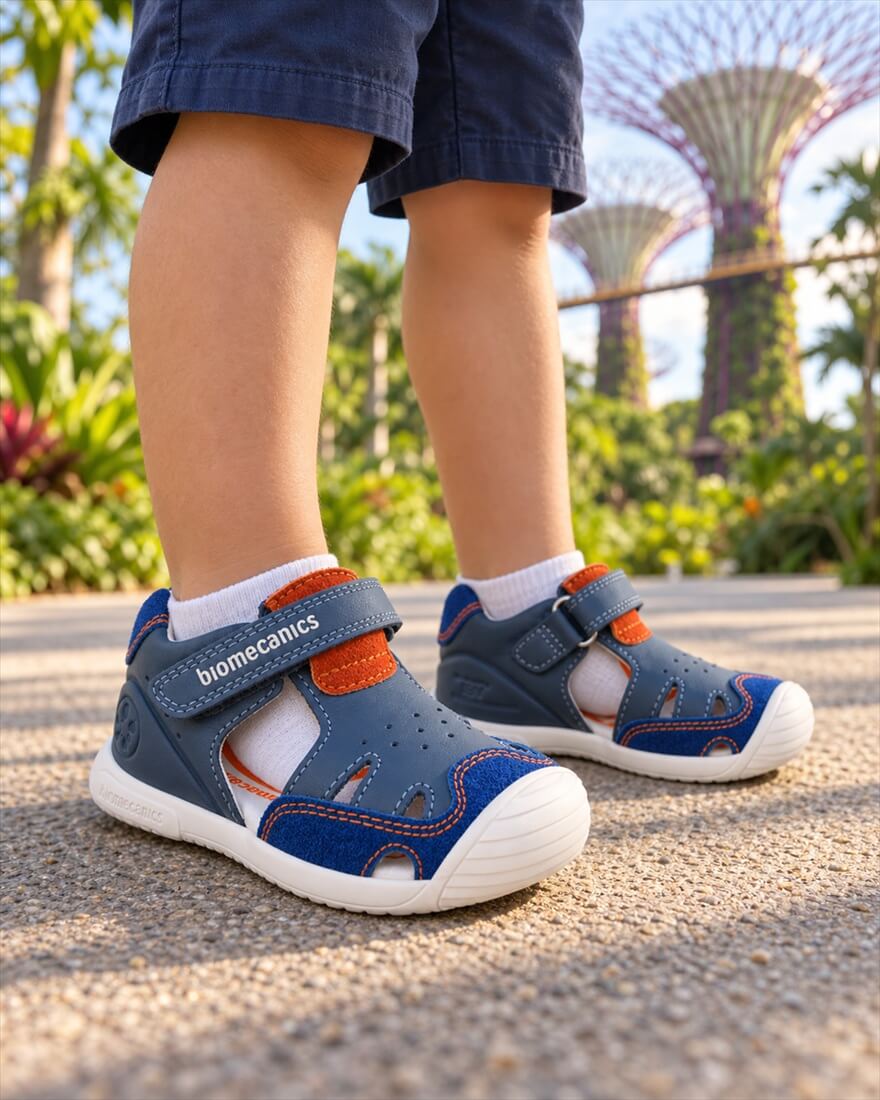 Biomecanics Stylish Navy Sandal