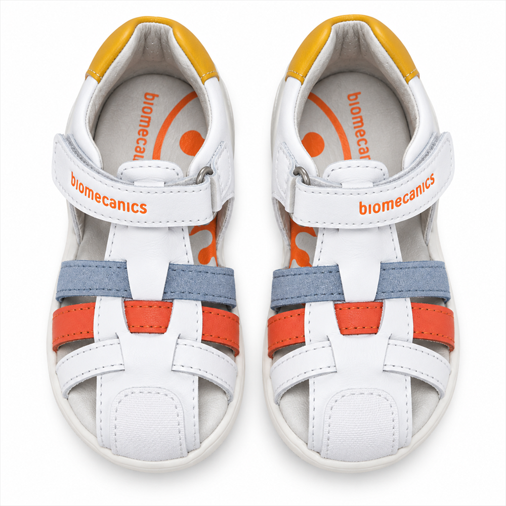 Biomecanics Closed White Sandal